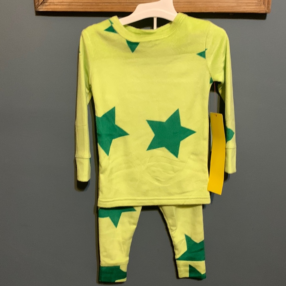 ⭐️ NWT Lime Green Cat & Jack Pajama Set